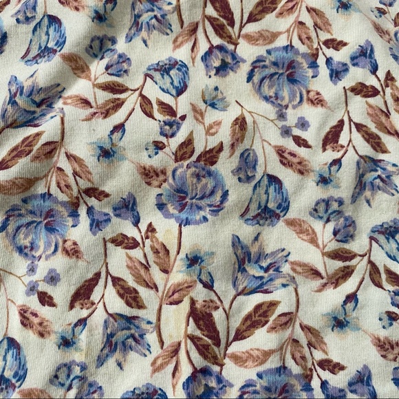 floral crop top - Picture 3 of 3